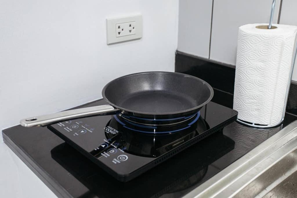 Апартаменты P2 Silom Large 2Beds Full Kitchen Wifi 4-6Pax Бангкок Экстерьер фото